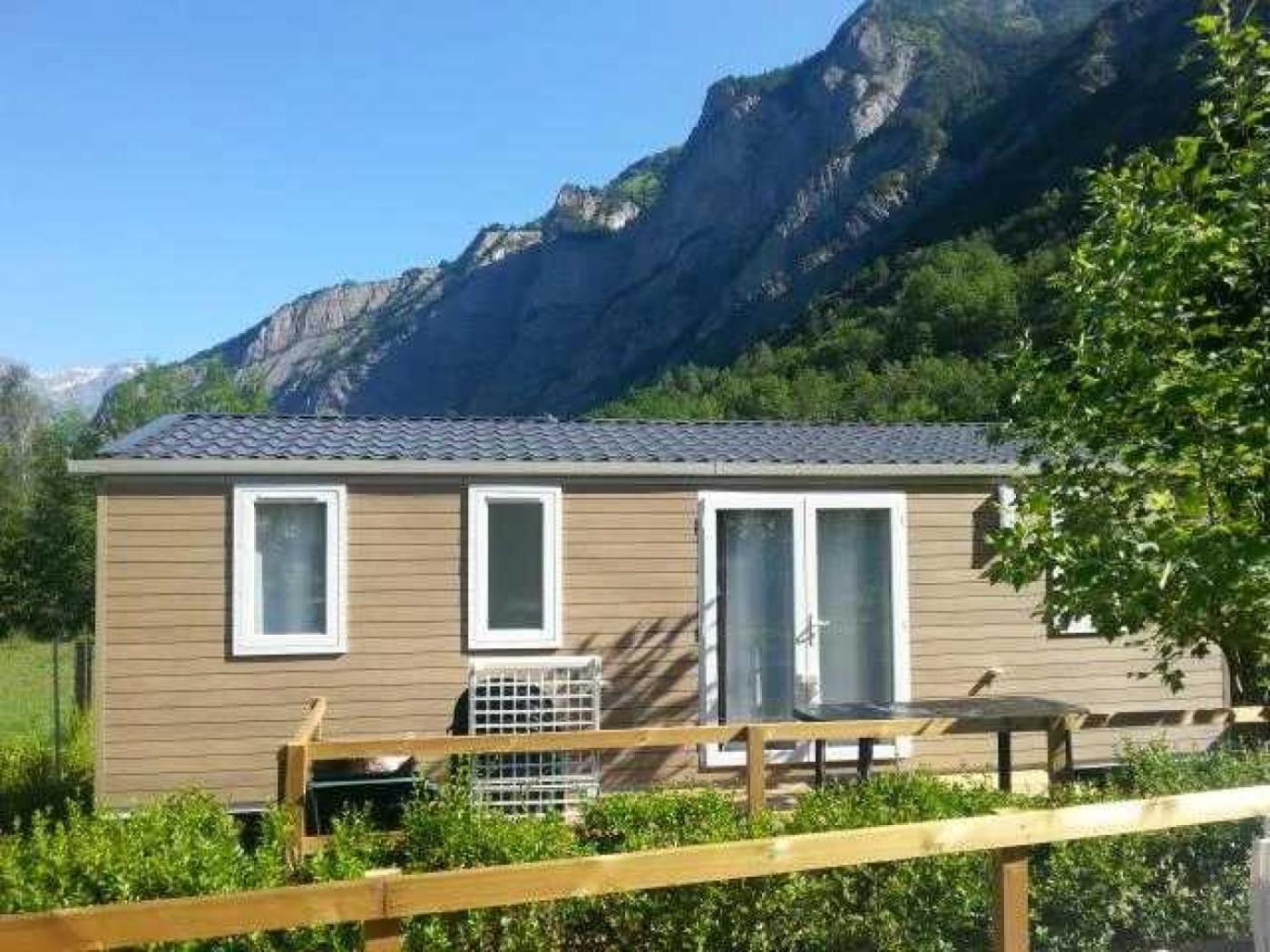 Camping 5 Etoiles - Piscine - Eeceff Le Bourg-dʼOisans מראה חיצוני תמונה